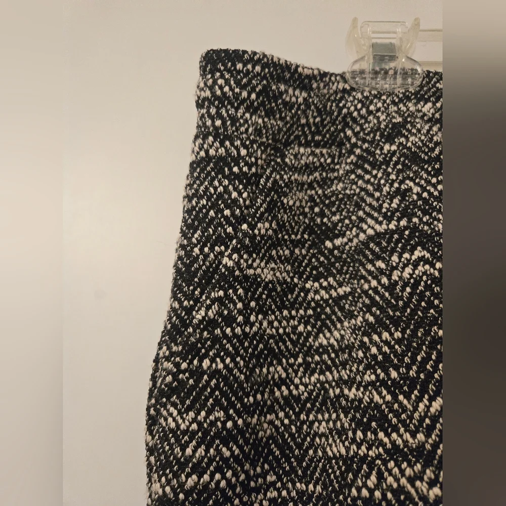 NWT LOFT Gray Mini Pencil Skirt‎ - Picture 2 of 6